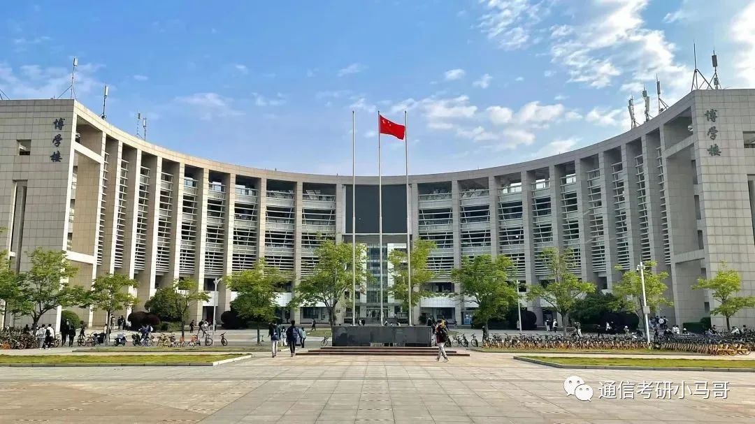 这所武汉的211,面试仅占比15%,却刷掉了409分的同学!Why?-梦马考研
